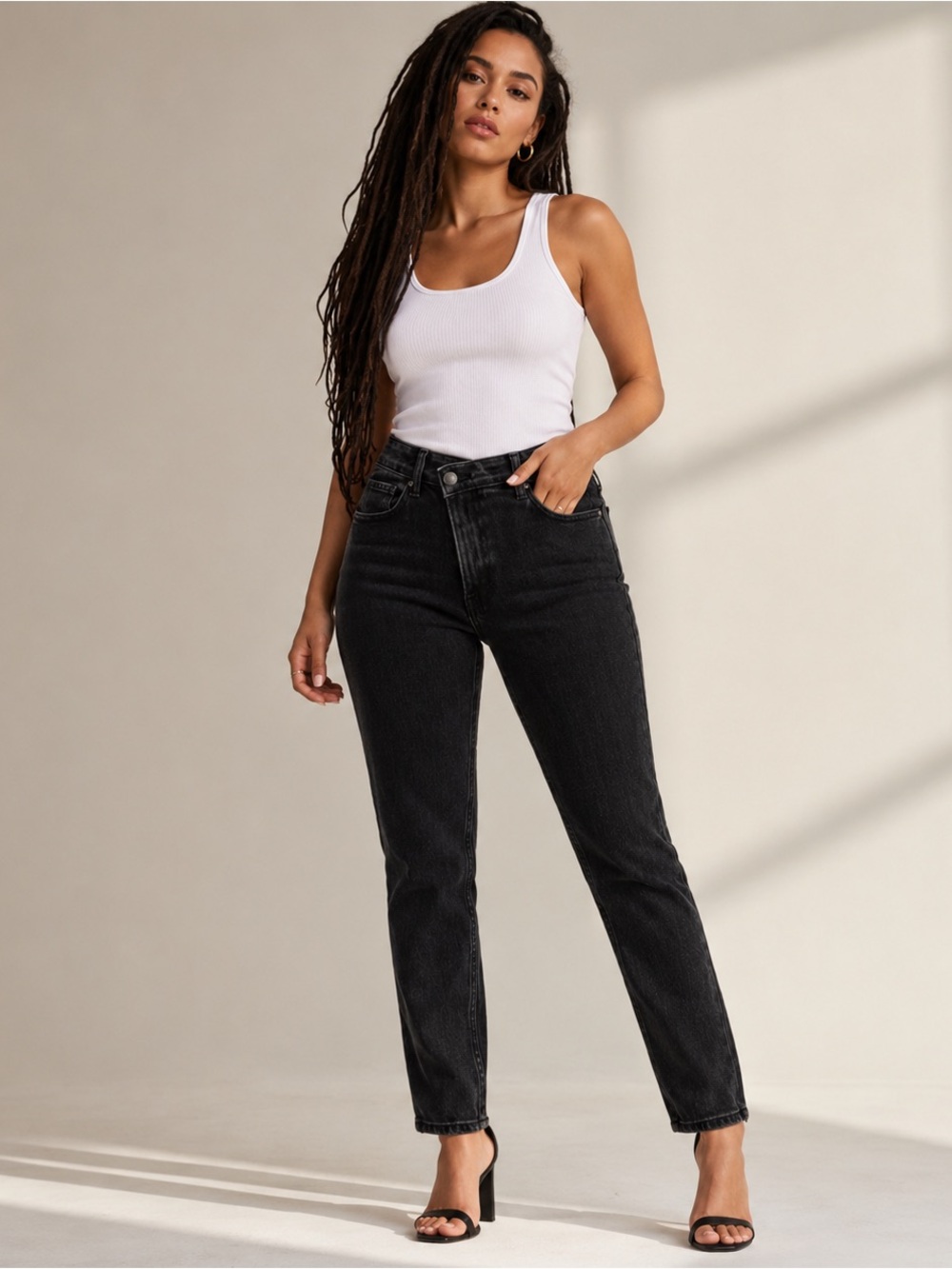 Abercrombie Curve Love 90s Slim Straight Jeans 29 8L Black Ultra High Rise
